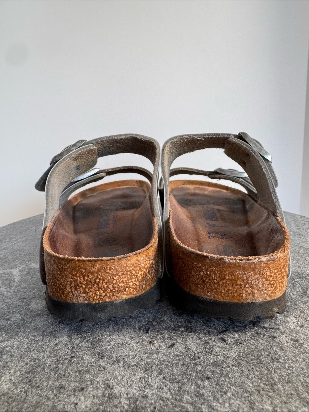 Birkenstock Silver Leather Arizona Buckle Sandals 37 N Metallic - Picture 7 of 15